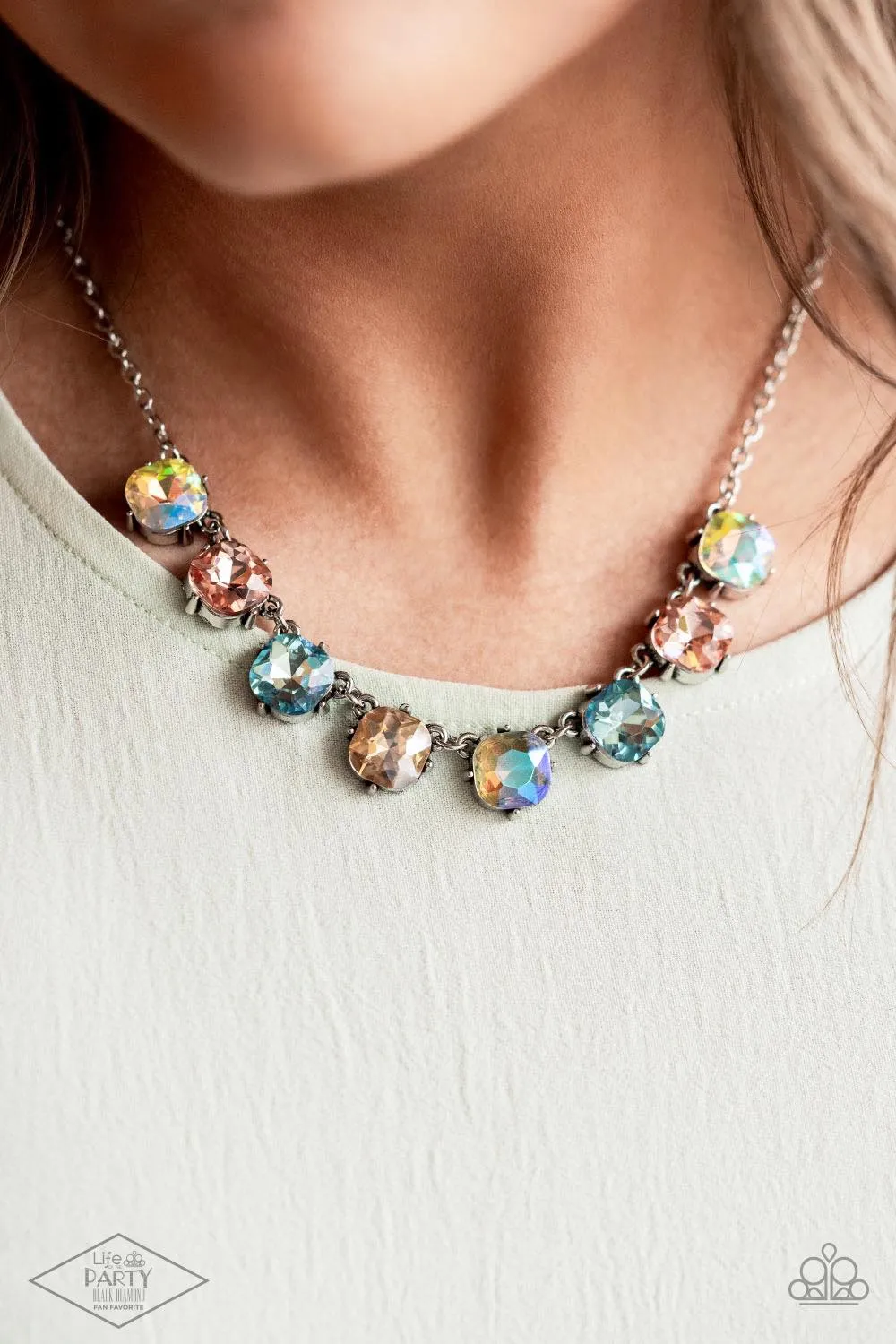 Paparazzi Dreamy Decorum - Multi Iridescent Necklace